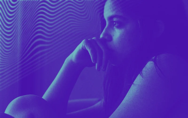 rosto feminino com ar preocupado